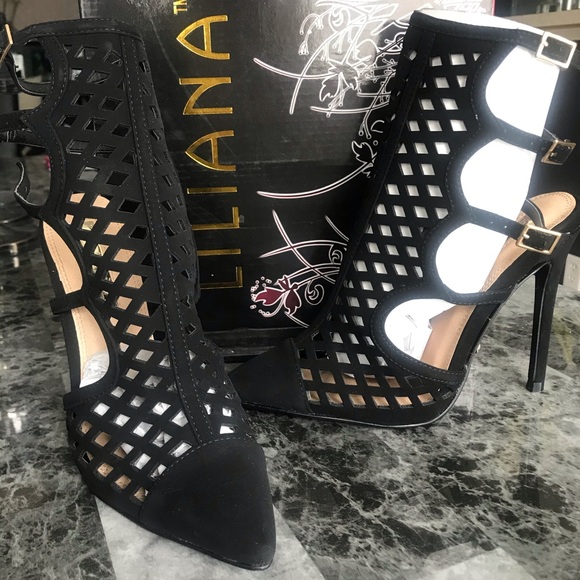 Liliana - Picture 2 of 2